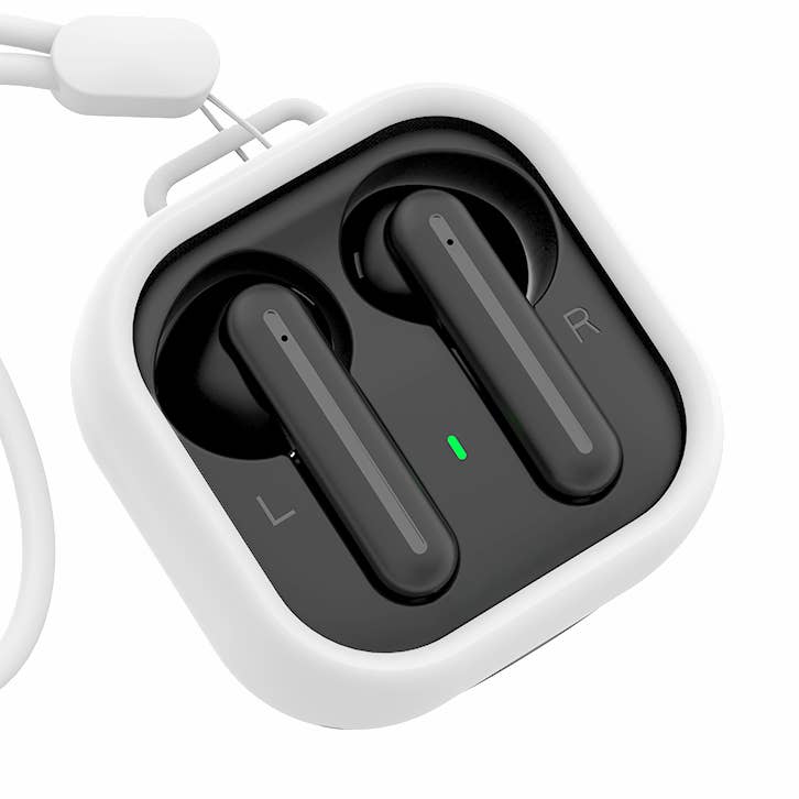 Wireless earbuds with charging case
